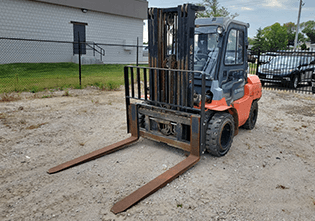 2001 Toyota 7FGU35 forklift