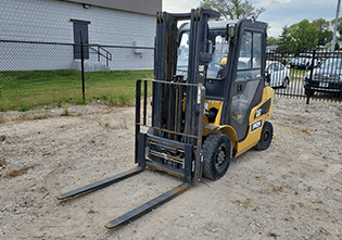 Caterpillar GP25N forklift
